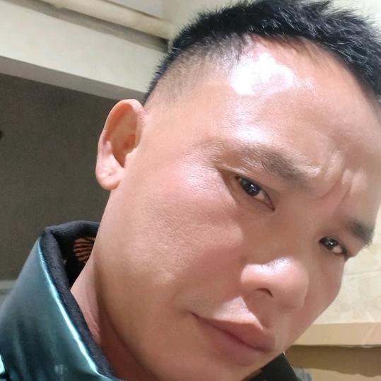 黄文帅.