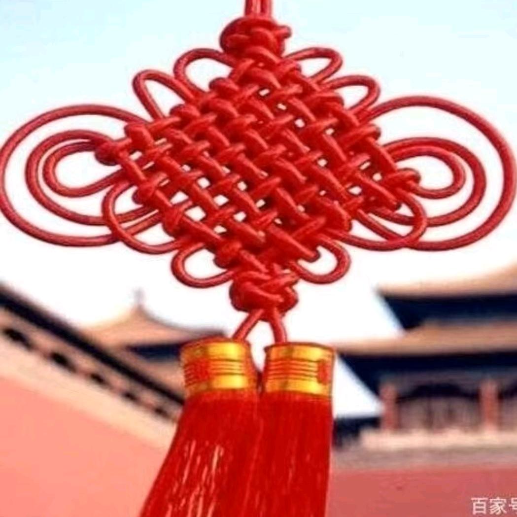 明媚