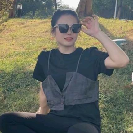 墨镜一戴谁都不爱