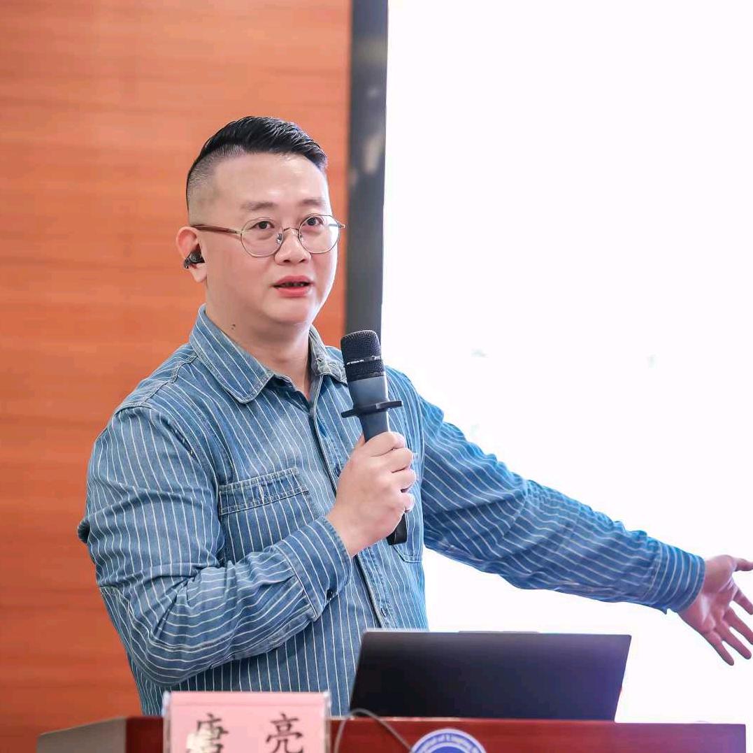 唐亮小助