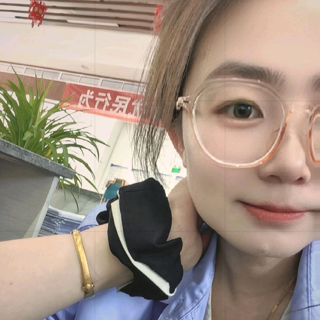 检车小姐姐