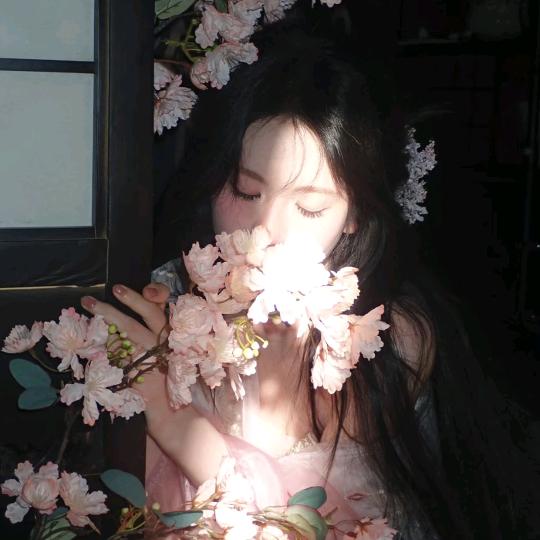 ღ°花   漓