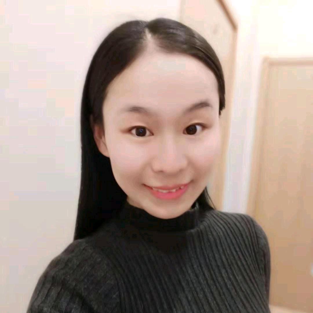 和雅学钢琴