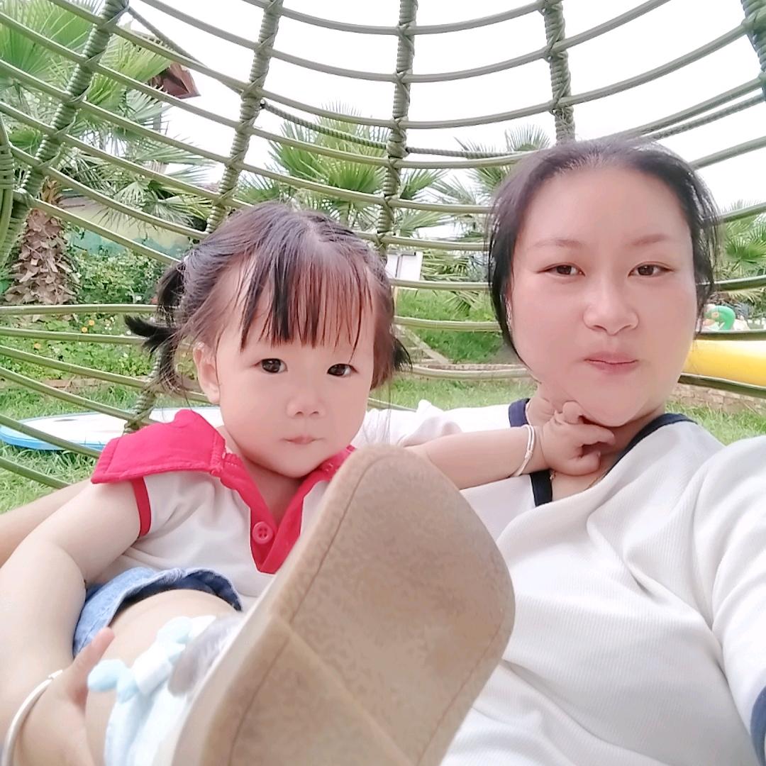 轩轩👨‍👩‍👧‍👦诺诺妈妈