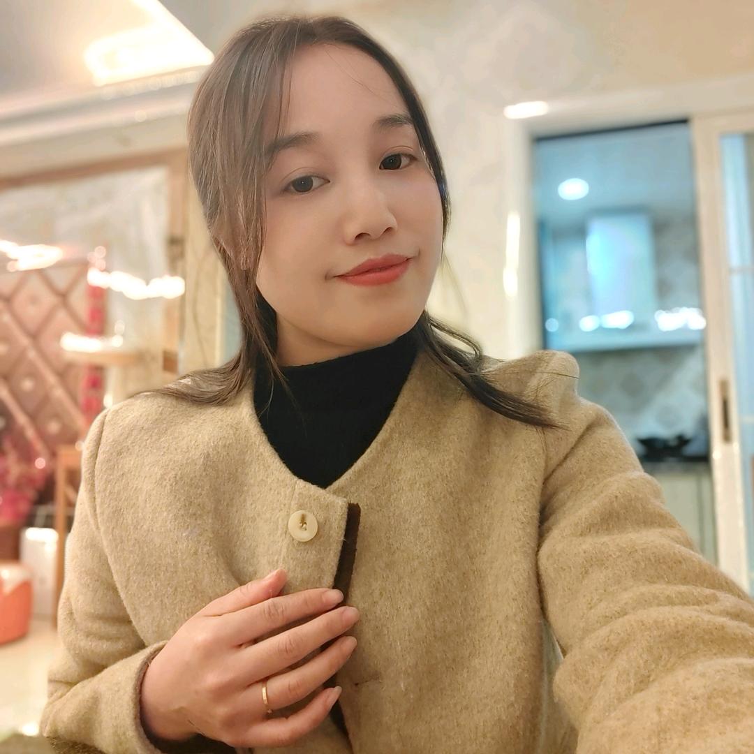 芳小姐
