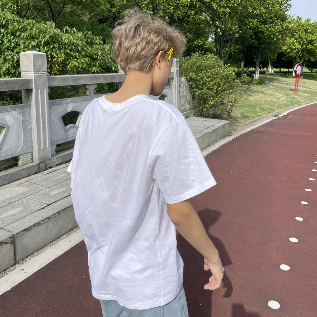 欧小阳.