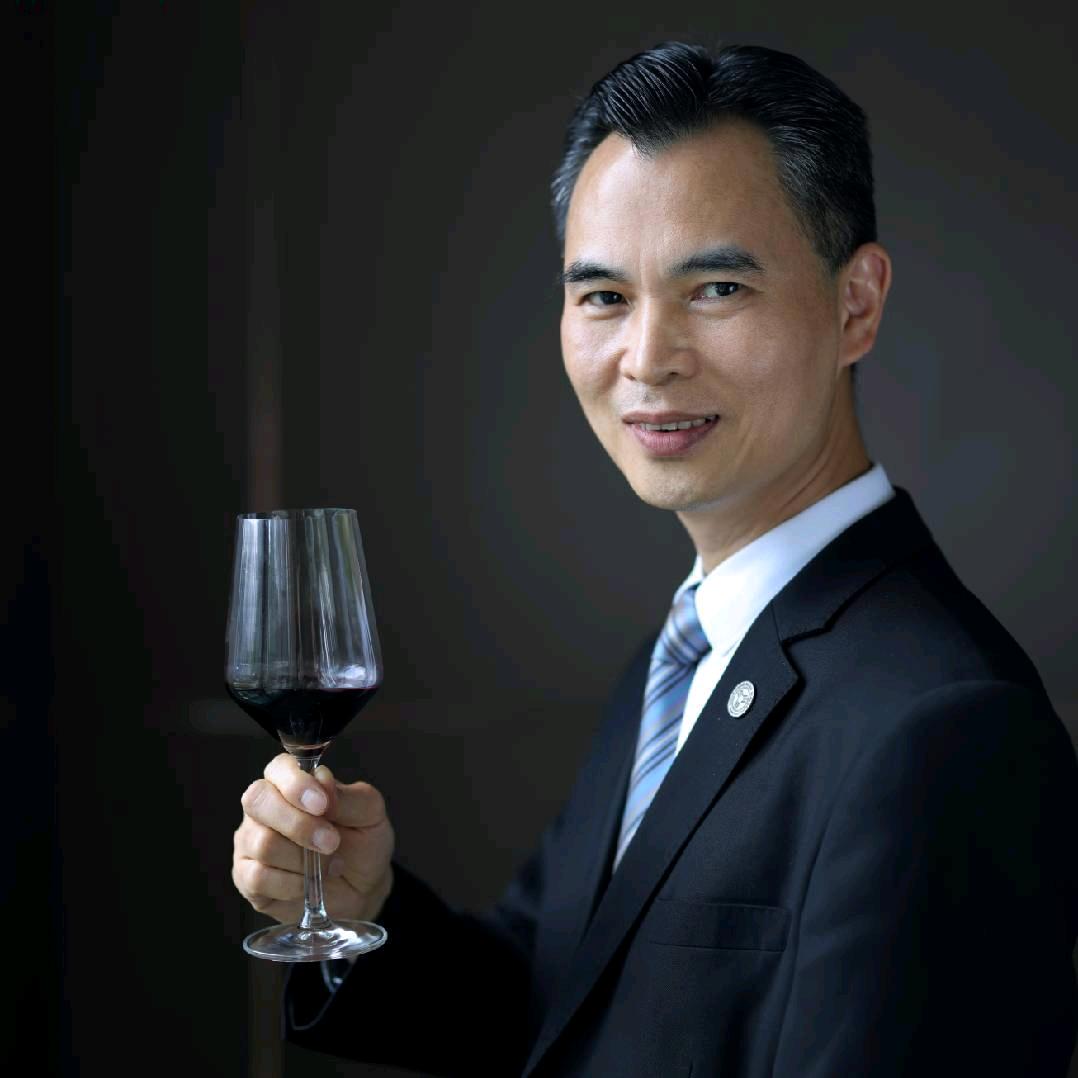 花都半岛豪苑吴总