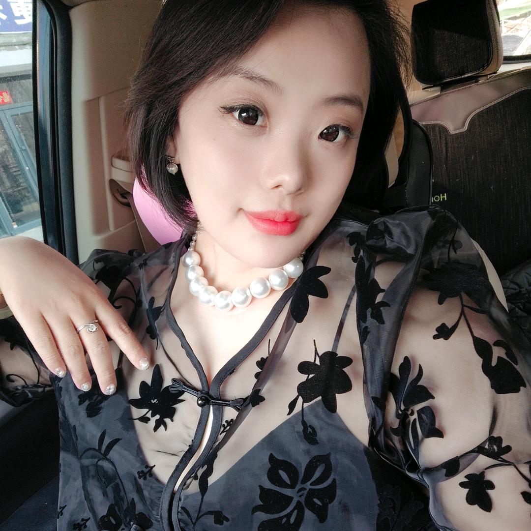 王美丽高端定制大码女装批发
