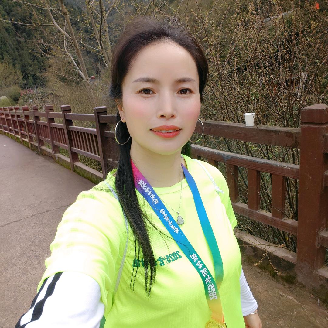 🥀᭄半醒半醉꧔ꦿᩚ半浮生💕（冉）