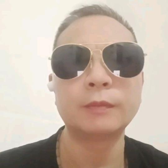 孤独漂泊流浪地球