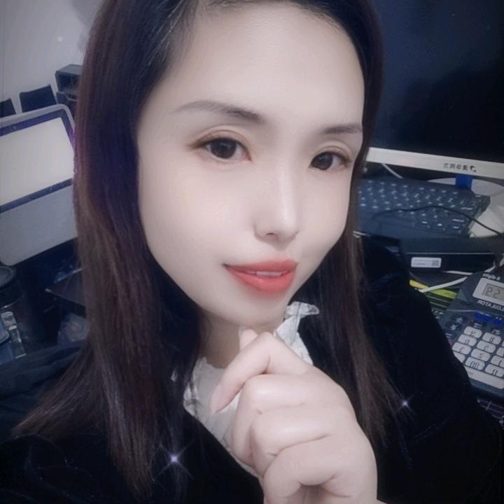 暖心❤️向阳-芳姐