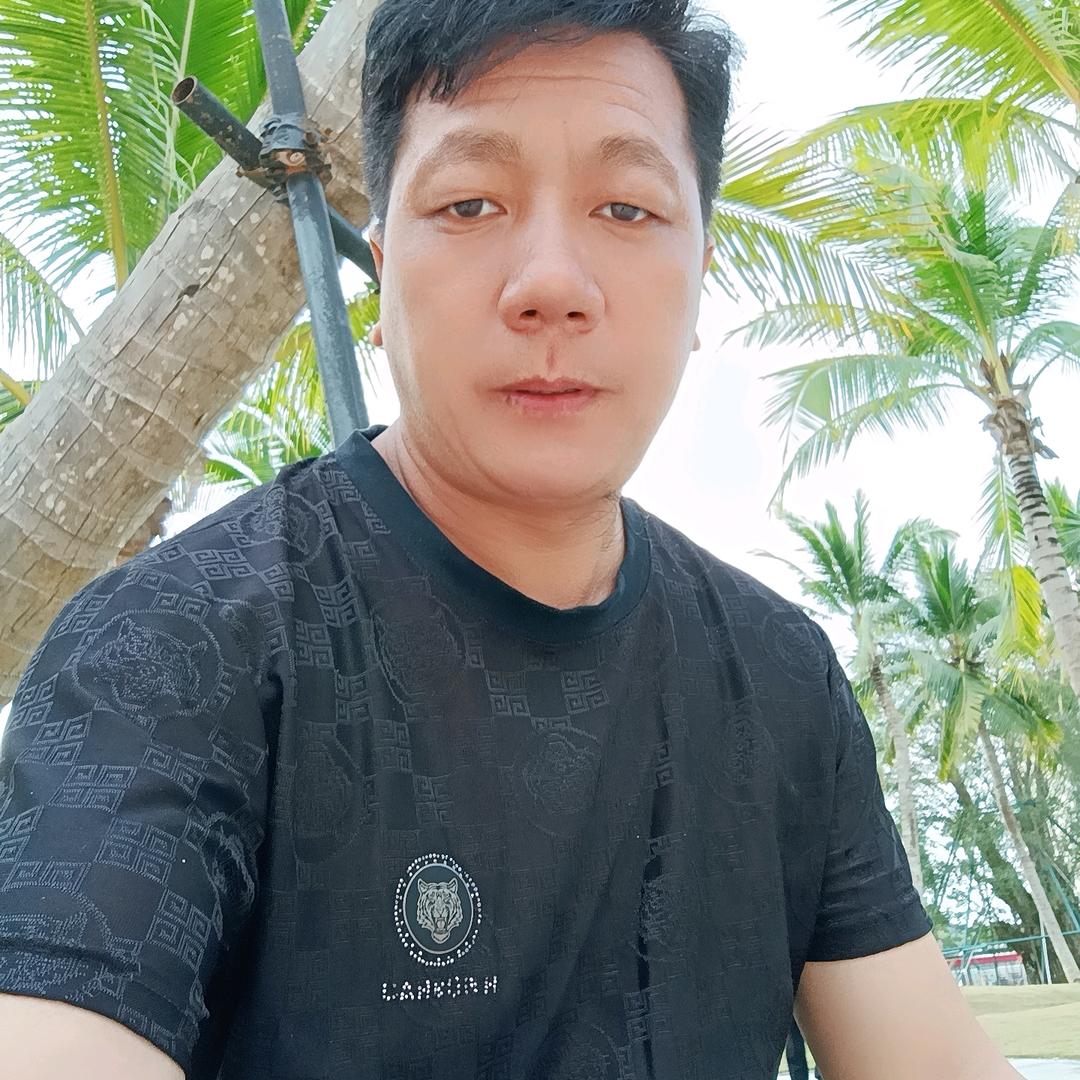 华哥来自贵州山咔咔