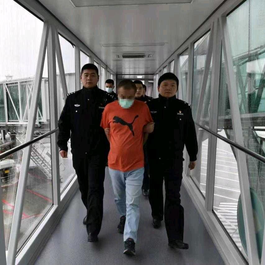 琴姐拒绝私聊你要干嘛去吧老子现在c婆 ?
