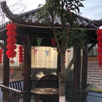 观山湖森林乐园。\。