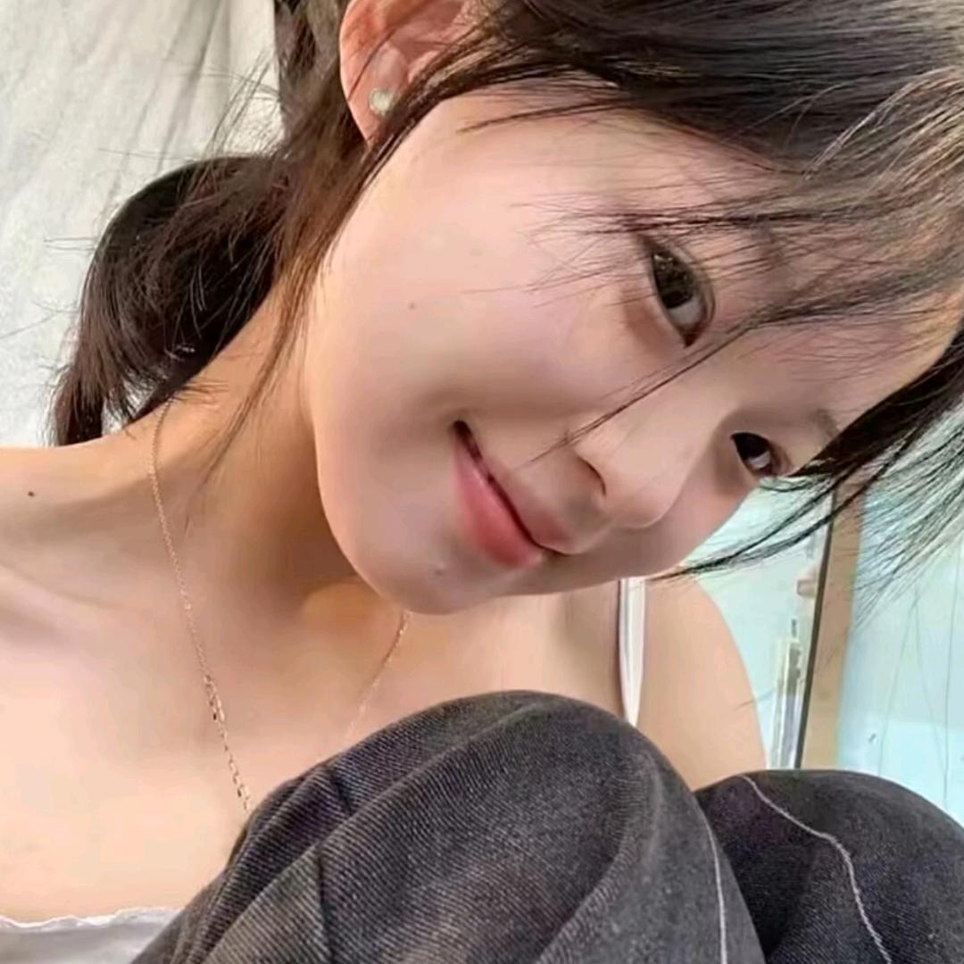 小妍爱哭包