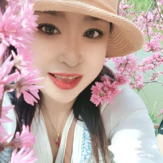 爱美女神🌹红姐👩‍❤️‍👩