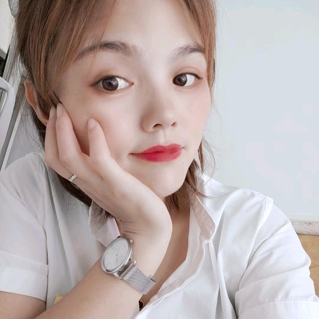 眼镜店的小姐姐𓃹
