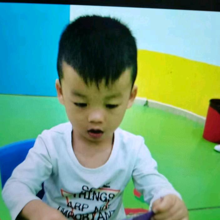 爱跳健身操的幽兰