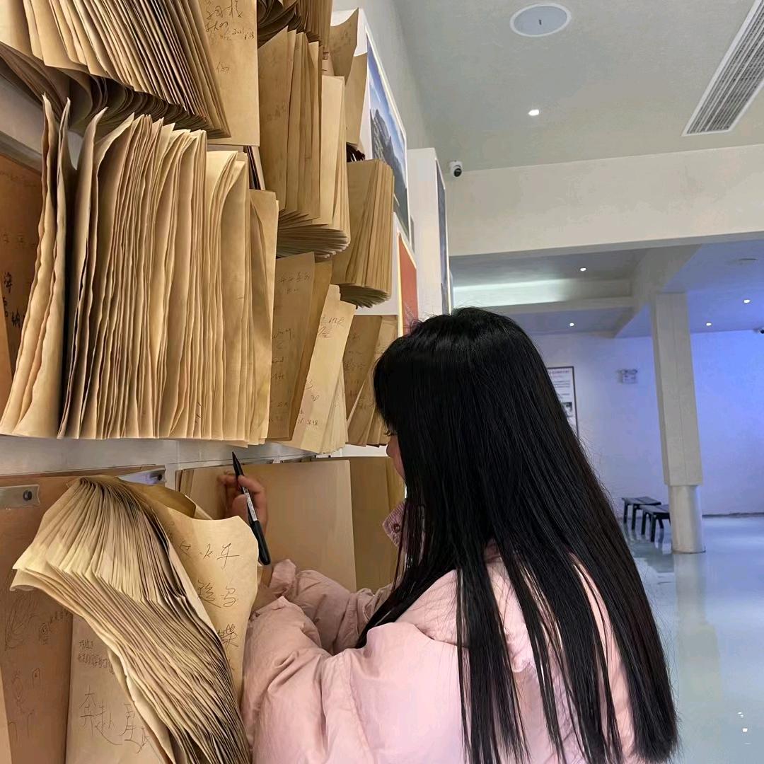 一个达不溜~