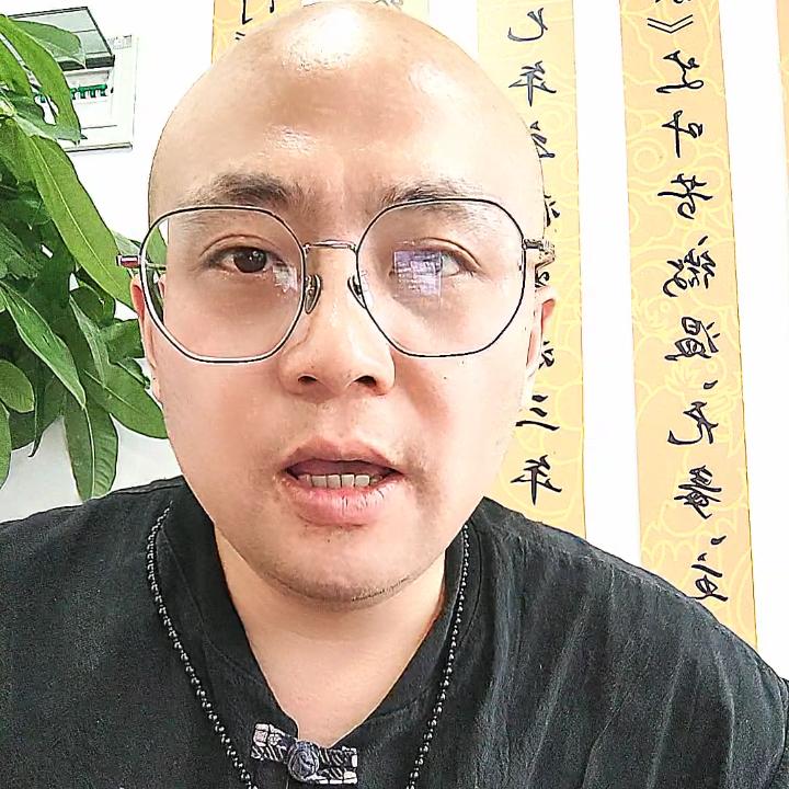 非遗药灸传人-光头汪
