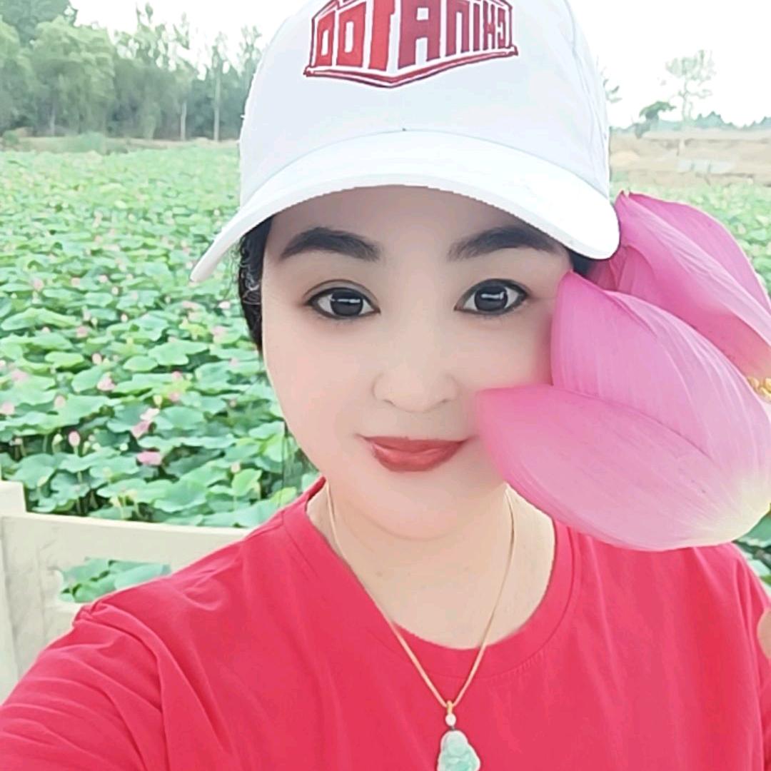🌺云朵🍀【幸运女人】喜欢古玩瓷器🎉