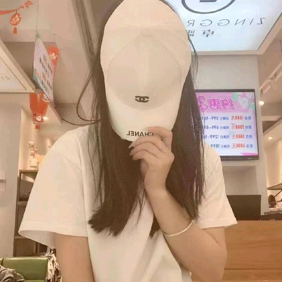 小红，