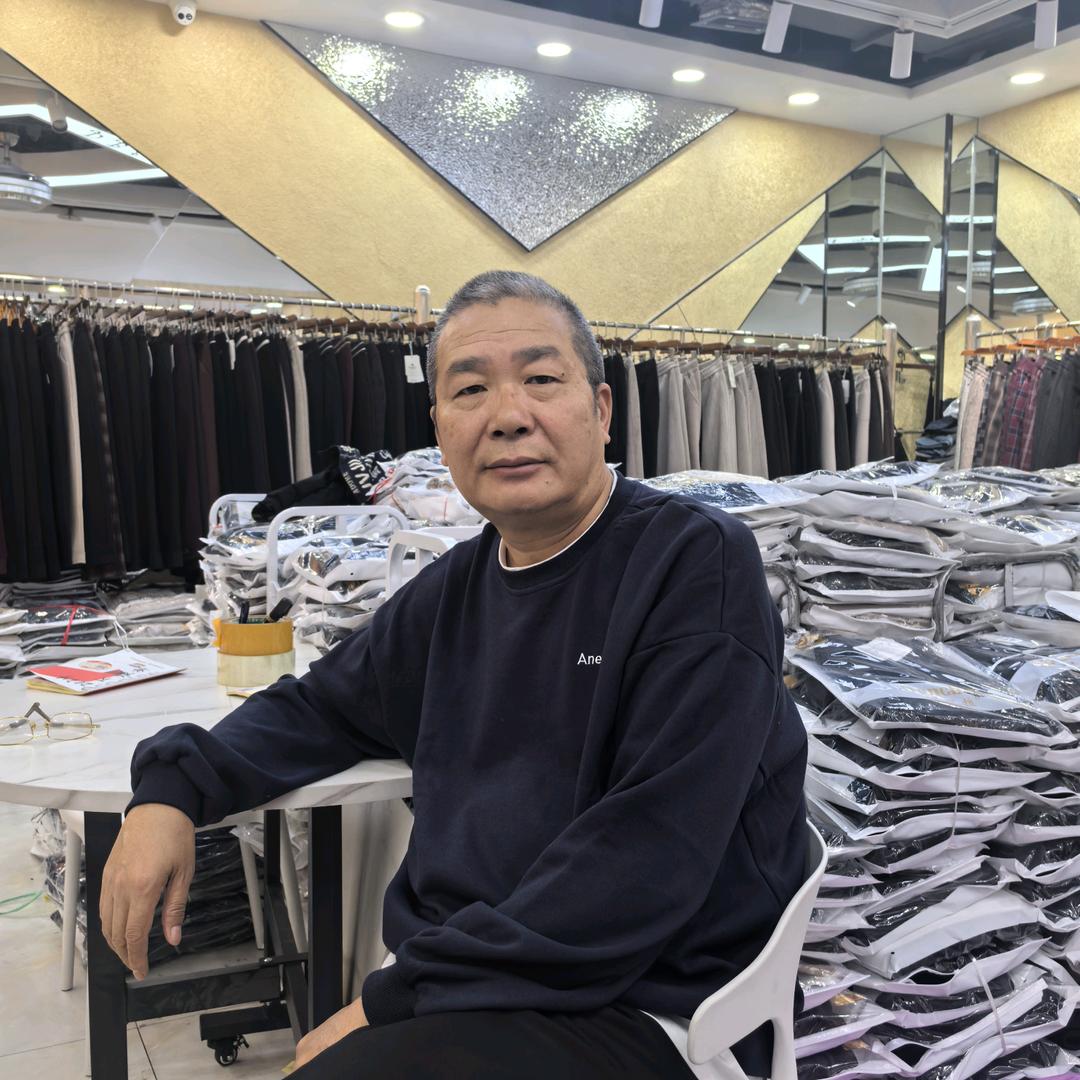 俊哥服饰（17点18）小号俊哥服饰2开
