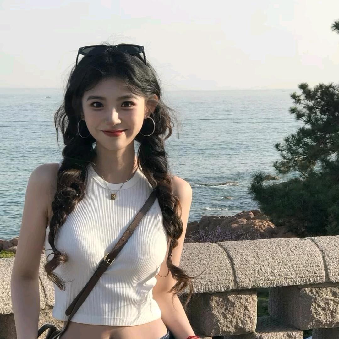小呆鱼(>_<)