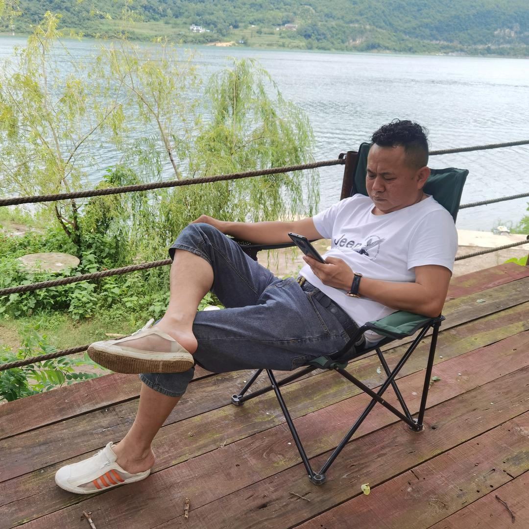 梁三伯