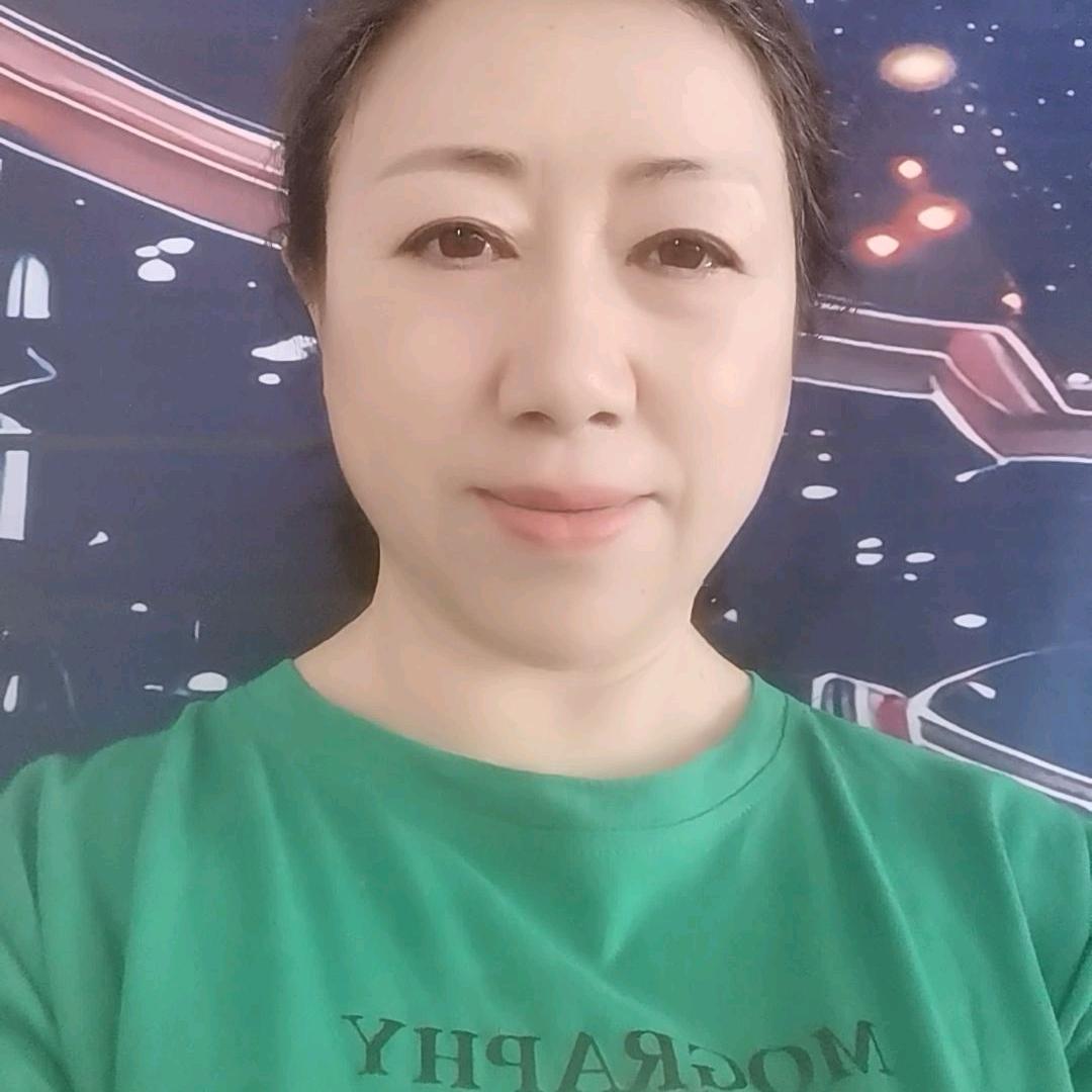 敏姐。爱唱歌。真人真唱，早上9:40开播