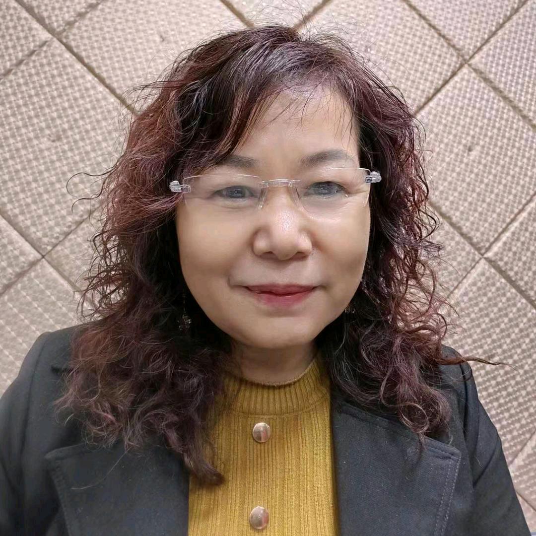 小君《直播运营》早上6点6分开播