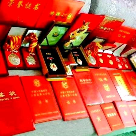 三里同盟谭红丹