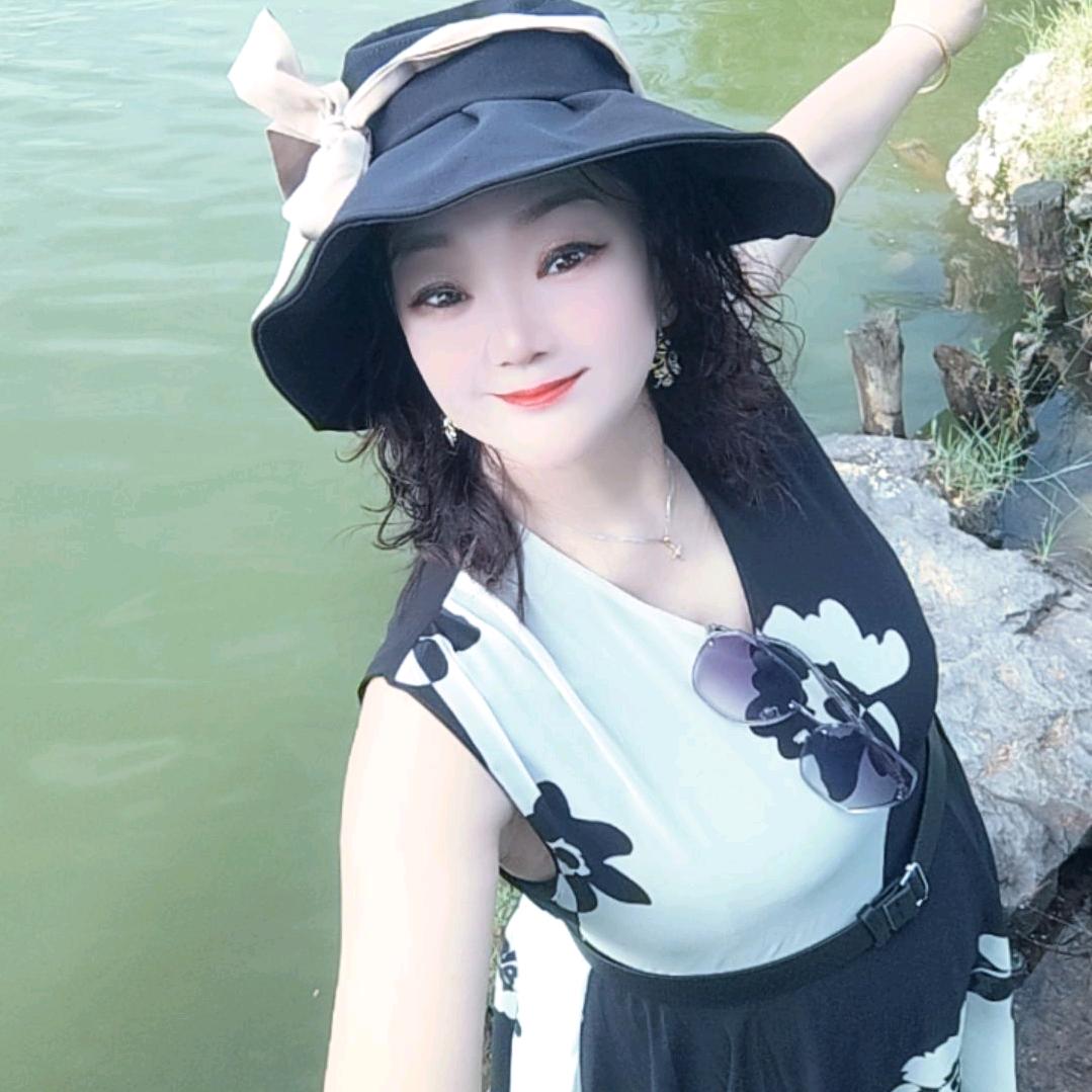 丽萨（每晚9点不见不散）