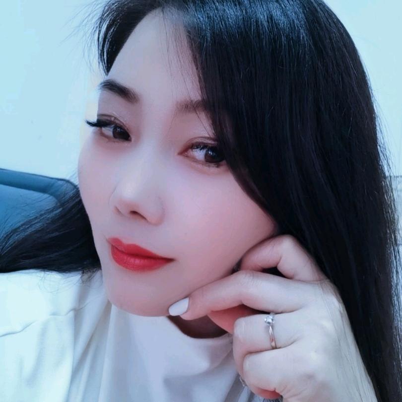 阳光下的草莓🍓🍓🍓