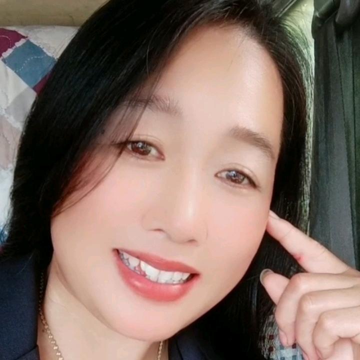 姚洁洁