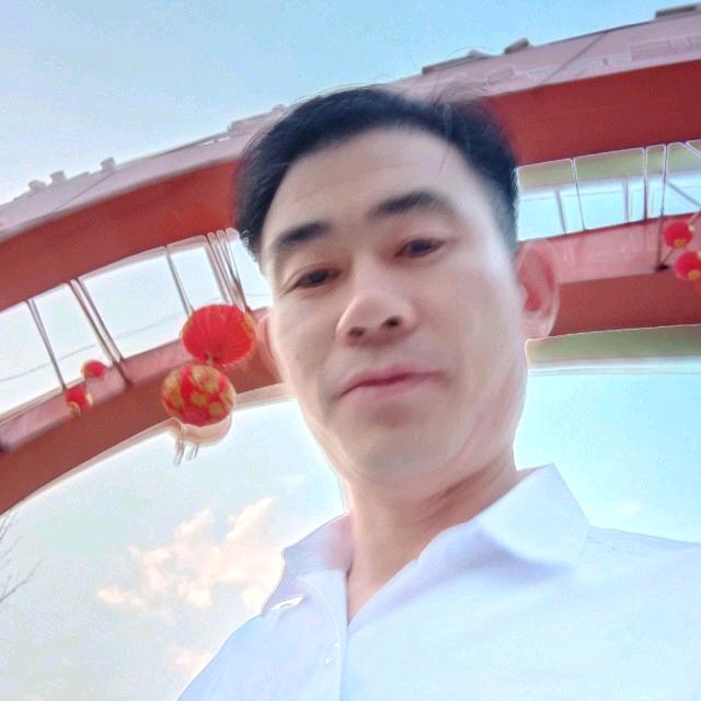 恒峰钢构，承接活动房，彩钢大棚