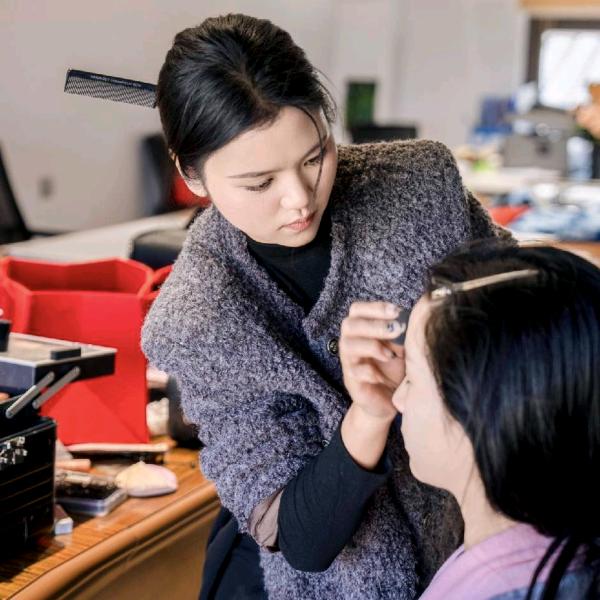 欢天喜地婚纱礼服馆