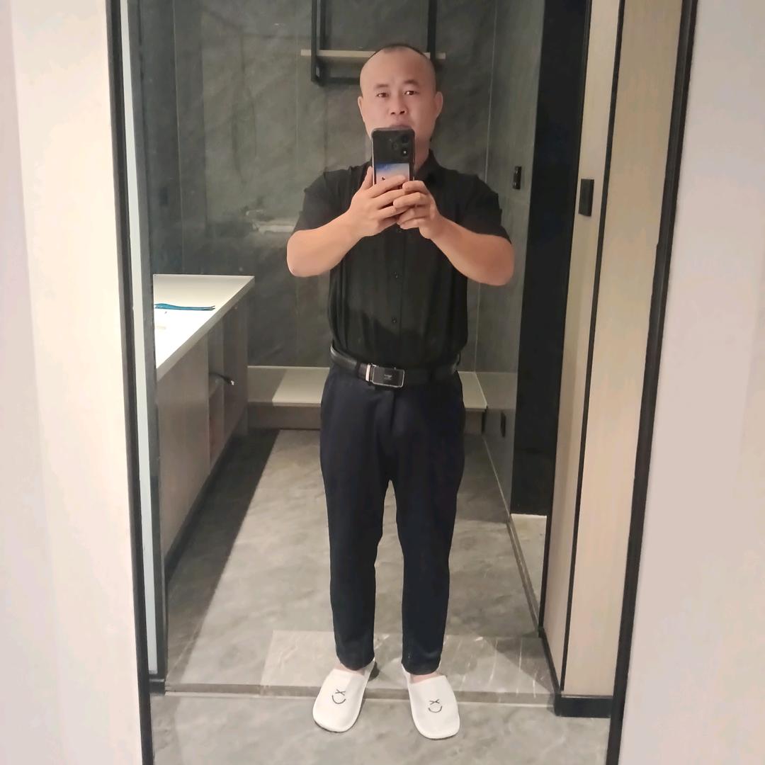 ꧁꫞꯭周先生꫞꧂