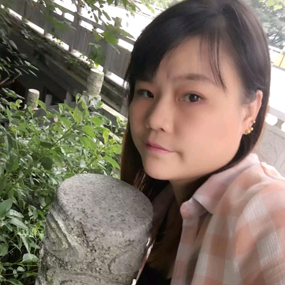 美人青竹酒🌹🌹🌸🌸静妹