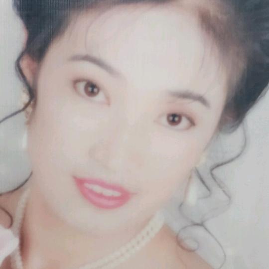 柠檬不酸是甜的🍂