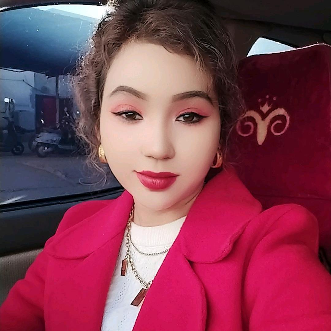 阿尔组  ，莎车 花店