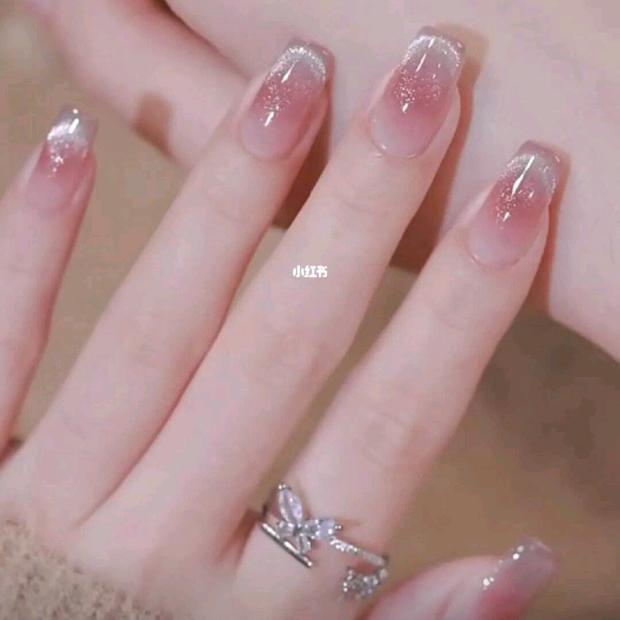 っ爱宝˘зʕ•̫͡•ʔ