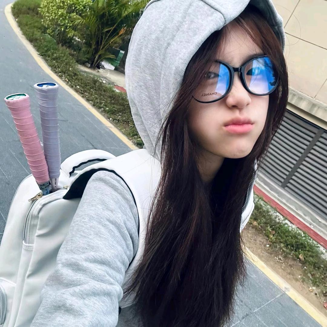 ✌︎' ֊'