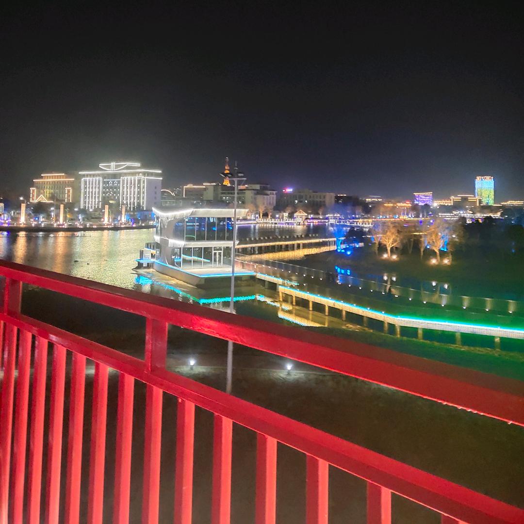 东北嫩仓纯粮散酒(海安新华菜市场北门)