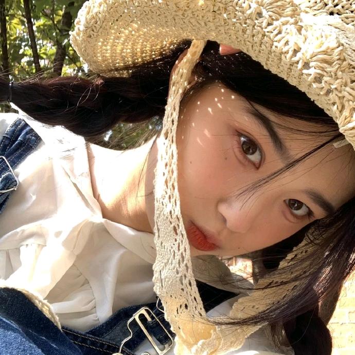 嘉嘉クオゴ服饰