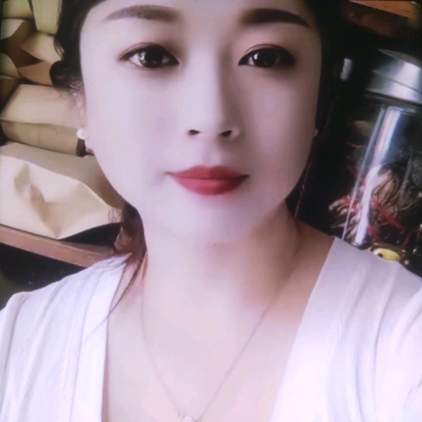 三妹，可私聊