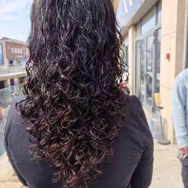 李新庄温雅发艺专业收长头发（无痕抽剪）