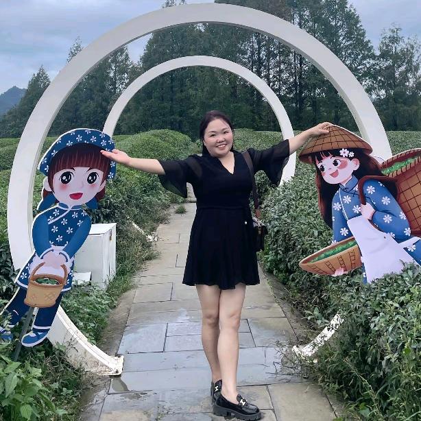 平凡的我   芳姐