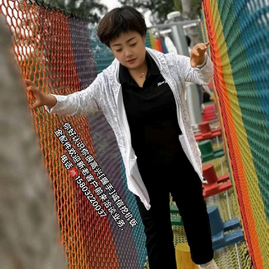 诚信挖机钣金件厂