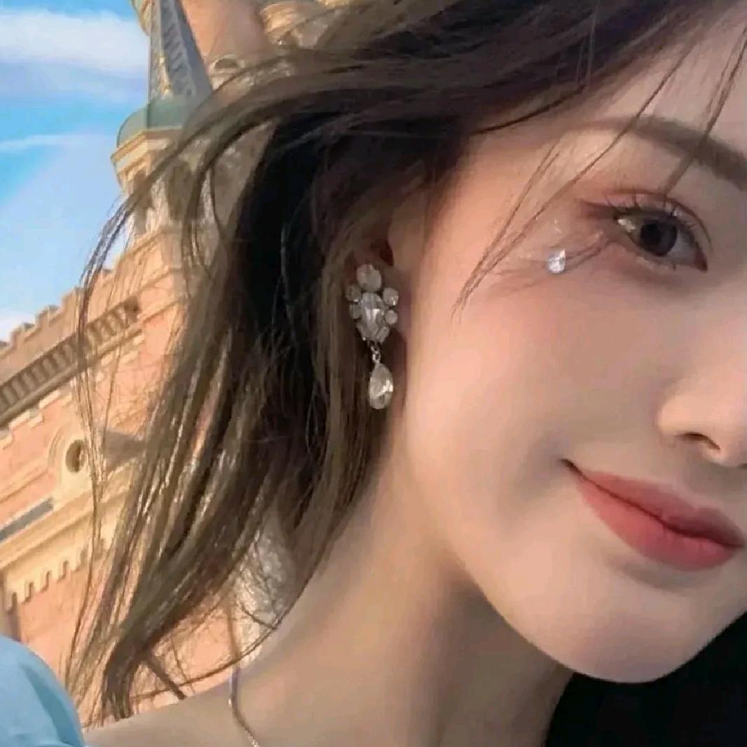 小雪看车
